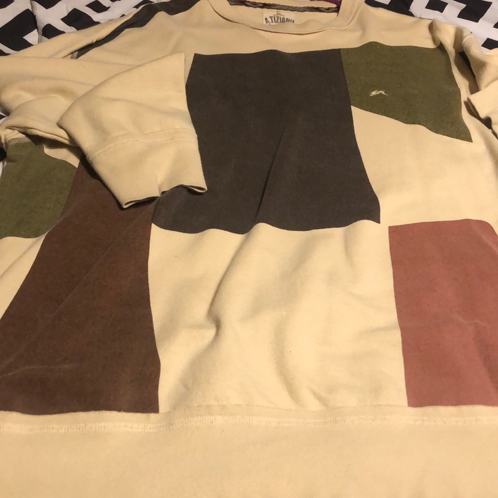Sweater - Picture 2 of 2